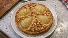 Tarte Bourdaloue aux poires : pâte sablée croustillante et crème d’amande moelleuse