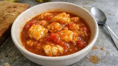 Lotte à l’armoricaine : une sauce tomate au vin blanc qui fait tout le plat