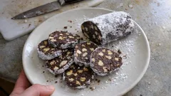 Saucisson au chocolat sans cuisson : le dessert à trancher, prêt la veille