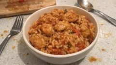 Riz à la tomate et poulet au Cookeo : un plat complet prêt en un rien de temps