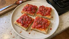 Pizza froide aux tomates : la recette à préparer la veille pour l’été