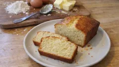Cake ultra-moelleux façon Michalak : la recette simple qui se tranche parfaitement
