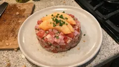 Tartare jambon, melon et tomate : l’entrée fraîche sans cuisson prête en 10 minutes