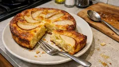 Clafoutis de poires au lait d’amande : moelleux, sans gluten et très simple
