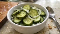 Concombres au congélateur : des pickles maison prêts pour tout l’été
