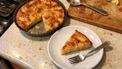 Flan aux pommes sans pâte : le dessert express, moelleux et vanillé (30 min au four)