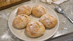 Petits pains sans pétrissage : croustillants dehors, moelleux dedans, sans robot