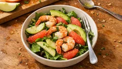 Salade crevettes, avocat et pamplemousse : fraîche, croquante, prête en 15 min
